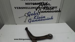 Gebruikte Draagarm onder rechts-voor Ford KA Prijs op aanvraag aangeboden door Gebr.Klein Gunnewiek Ho.BV