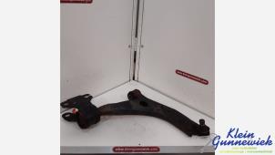 Gebruikte Draagarm onder rechts-voor Ford C-Max Prijs € 30,00 Margeregeling aangeboden door Klein Gunnewiek Autodemontage & Motorentechniek