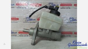 Gebruikte Hoofdremcilinder Dacia Duster Prijs € 50,00 Margeregeling aangeboden door Klein Gunnewiek Autodemontage & Motorentechniek