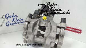 Gebruikte Remklauw (Tang) rechts-achter Volkswagen Arteon Prijs op aanvraag aangeboden door Gebr.Klein Gunnewiek Ho.BV
