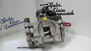 Gebruikte Remklauw (Tang) links-achter Volkswagen Arteon Prijs op aanvraag aangeboden door Gebr.Klein Gunnewiek Ho.BV