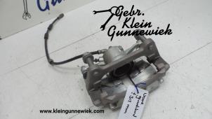 Gebruikte Remklauw (Tang) links-voor Volkswagen Arteon Prijs op aanvraag aangeboden door Gebr.Klein Gunnewiek Ho.BV