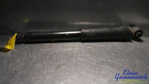 Gebruikte Schokdemper links-achter Renault Laguna Prijs € 25,00 Margeregeling aangeboden door Klein Gunnewiek Autodemontage & Motorentechniek