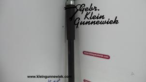 Gebruikte Schokdemper links-achter Nissan Leaf Prijs op aanvraag aangeboden door Gebr.Klein Gunnewiek Ho.BV