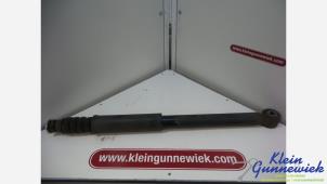 Gebruikte Schokdemper links-achter Dacia Logan Prijs € 20,00 Margeregeling aangeboden door Klein Gunnewiek Autodemontage & Motorentechniek