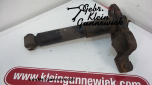 Gebruikte Schokdemper links-voor Volkswagen Bestel Prijs op aanvraag aangeboden door Gebr.Klein Gunnewiek Ho.BV