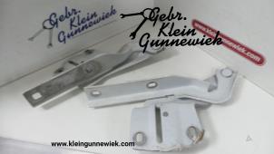 Gebruikte Motorkap Scharnier Volkswagen Jetta Prijs op aanvraag aangeboden door Gebr.Klein Gunnewiek Ho.BV