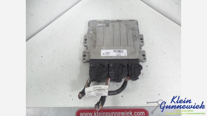 Gebruikte Inspuitcomputer Renault Captur Prijs € 126,00 Margeregeling aangeboden door Klein Gunnewiek Autodemontage & Motorentechniek
