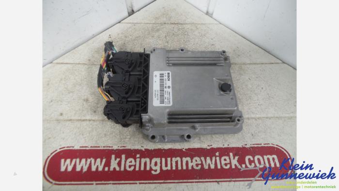 Gebruikte Inspuitcomputer Renault Clio Prijs € 51,00 Margeregeling aangeboden door Klein Gunnewiek Autodemontage & Motorentechniek