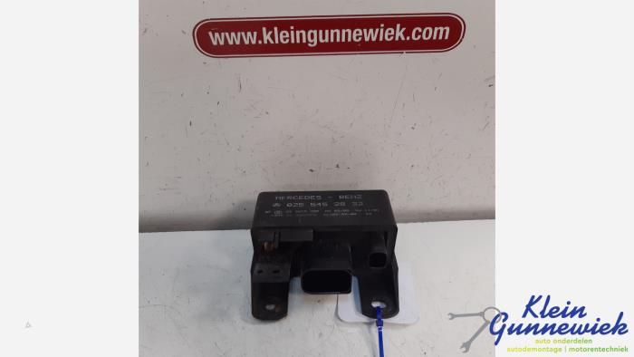 Gebruikte Koeling Module Mercedes V-Klasse Prijs € 25,00 Margeregeling aangeboden door Klein Gunnewiek Autodemontage & Motorentechniek