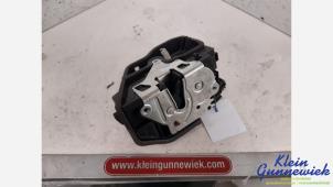 Gebruikte Slotmechaniek Portier 4Deurs links-achter BMW 4-Serie Prijs € 30,00 Margeregeling aangeboden door Klein Gunnewiek Autodemontage & Motorentechniek