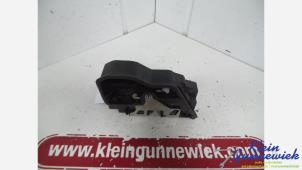 Gebruikte Slotmechaniek Portier 4Deurs rechts-achter BMW 4-Serie Prijs € 26,00 Margeregeling aangeboden door Klein Gunnewiek Autodemontage & Motorentechniek