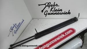 Gebruikte Achterklepdemper links-achter Volkswagen Sharan Prijs op aanvraag aangeboden door Gebr.Klein Gunnewiek Ho.BV