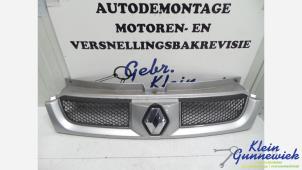 Gebruikte Grille Renault Trafic Prijs € 35,00 Margeregeling aangeboden door Klein Gunnewiek Autodemontage & Motorentechniek