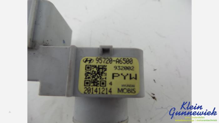 Gebruikte PDC Sensor Hyundai I30 Prijs € 20,00 Margeregeling aangeboden door Klein Gunnewiek Autodemontage & Motorentechniek