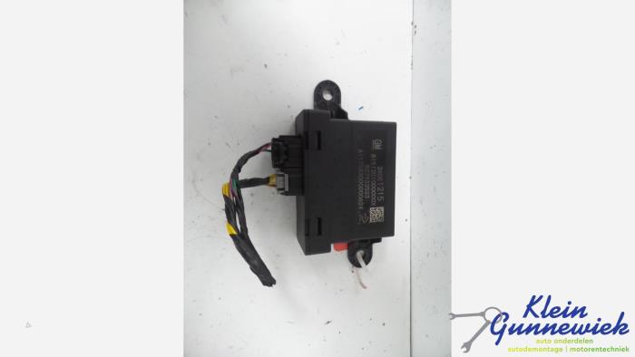 Gebruikte PDC Module Opel Karl Prijs € 32,00 Margeregeling aangeboden door Klein Gunnewiek Autodemontage & Motorentechniek