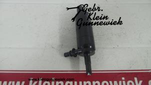 Gebruikte Pomp koplampsproeier Volkswagen Touran Prijs € 20,00 Margeregeling aangeboden door Gebr.Klein Gunnewiek Ho.BV