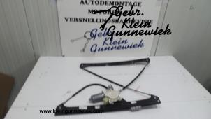 Gebruikte Portierruitmotor Mercedes Vaneo Prijs op aanvraag aangeboden door Gebr.Klein Gunnewiek Ho.BV