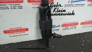 Gebruikte Pomp koplampsproeier Audi A8 Prijs € 20,00 Margeregeling aangeboden door Gebr.Klein Gunnewiek Ho.BV
