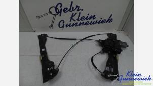 Gebruikte Motor electrisch raam Opel Adam Prijs € 25,00 Margeregeling aangeboden door Klein Gunnewiek Autodemontage & Motorentechniek