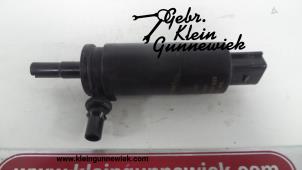 Gebruikte Pomp koplampsproeier Volkswagen Polo Prijs € 20,00 Margeregeling aangeboden door Gebr.Klein Gunnewiek Ho.BV