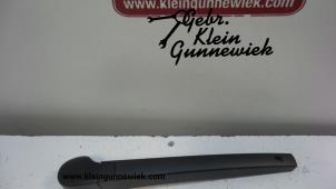 Gebruikte Ruitenwisserarm achter Volkswagen Sharan Prijs op aanvraag aangeboden door Gebr.Klein Gunnewiek Ho.BV