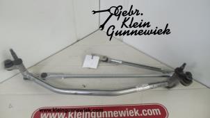 Gebruikte Ruitenwis Mechaniek Volkswagen Passat Prijs op aanvraag aangeboden door Gebr.Klein Gunnewiek Ho.BV