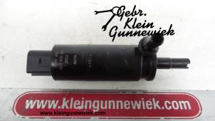 Gebruikte Koplampsproeier pomp Seat Leon Prijs € 20,00 Margeregeling aangeboden door Gebr.Klein Gunnewiek Ho.BV