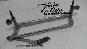Gebruikte Ruitenwis Mechaniek Volkswagen Golf Sportsvan Prijs op aanvraag aangeboden door Gebr.Klein Gunnewiek Ho.BV