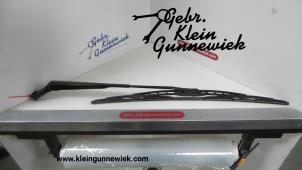Gebruikte Ruitenwisserarm voor Porsche Boxster Prijs op aanvraag aangeboden door Gebr.Klein Gunnewiek Ho.BV