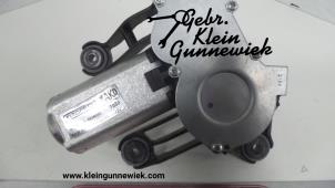 Gebruikte Ruitenwissermotor achter Peugeot Bipper Prijs op aanvraag aangeboden door Gebr.Klein Gunnewiek Ho.BV