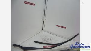 Gebruikte Ruitenwisserarm voor Audi A3 Prijs € 20,00 Margeregeling aangeboden door Klein Gunnewiek Autodemontage & Motorentechniek