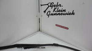 Gebruikte Ruitenwisserarm voor Volkswagen Passat Prijs op aanvraag aangeboden door Gebr.Klein Gunnewiek Ho.BV