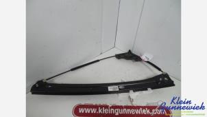 Gebruikte Raammechaniek 4Deurs rechts-achter Volkswagen Touran Prijs € 31,00 Margeregeling aangeboden door Klein Gunnewiek Autodemontage & Motorentechniek