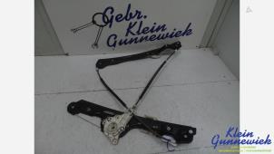 Gebruikte Raammechaniek 4Deurs links-voor BMW 1-Serie Prijs € 25,00 Margeregeling aangeboden door Klein Gunnewiek Autodemontage & Motorentechniek