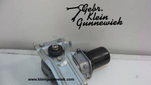 Gebruikte Ruitenwissermotor voor Volkswagen Sharan Prijs op aanvraag aangeboden door Gebr.Klein Gunnewiek Ho.BV