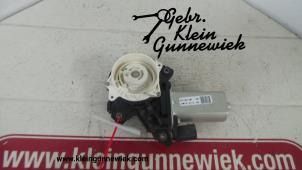 Gebruikte Sluithulpmotor portier rechts-achter Audi A8 Prijs op aanvraag aangeboden door Gebr.Klein Gunnewiek Ho.BV