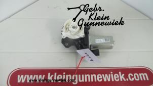 Gebruikte Sluithulpmotor portier rechts-achter Audi A8 Prijs op aanvraag aangeboden door Gebr.Klein Gunnewiek Ho.BV