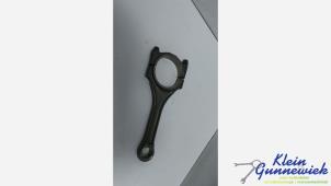 Gebruikte Drijfstang Audi A6 Prijs € 65,00 Margeregeling aangeboden door Klein Gunnewiek Autodemontage & Motorentechniek