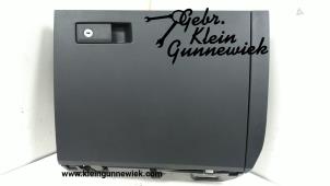 Gebruikte Dashboardkastje Volkswagen Caddy Prijs € 60,00 Margeregeling aangeboden door Gebr.Klein Gunnewiek Ho.BV
