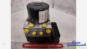 Gebruikte ABS Pomp Mercedes C-Klasse Prijs € 110,00 Margeregeling aangeboden door Klein Gunnewiek Autodemontage & Motorentechniek