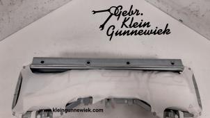 Gebruikte Knie airbag links Mercedes E-Klasse Prijs € 95,00 Margeregeling aangeboden door Gebr.Klein Gunnewiek Ho.BV