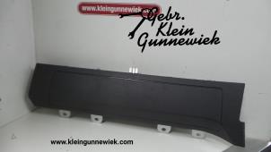 Gebruikte Knie airbag links Mercedes B-Klasse Prijs € 125,00 Margeregeling aangeboden door Gebr.Klein Gunnewiek Ho.BV