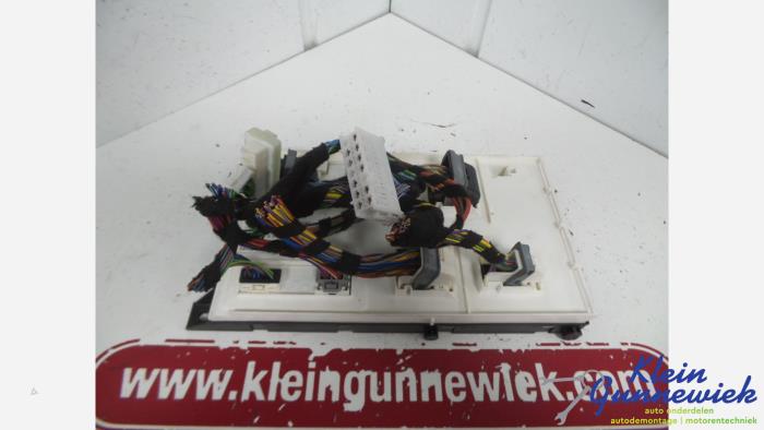Gebruikte Computer Body Control Mercedes CLA Prijs € 35,00 Margeregeling aangeboden door Klein Gunnewiek Autodemontage & Motorentechniek