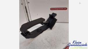 Gebruikte Gaspedaalpositie Sensor Mercedes E-Klasse Prijs € 25,00 Margeregeling aangeboden door Klein Gunnewiek Autodemontage & Motorentechniek