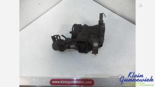 Gebruikte Gasklephuis Mercedes B-Klasse Prijs € 65,00 Margeregeling aangeboden door Klein Gunnewiek Autodemontage & Motorentechniek