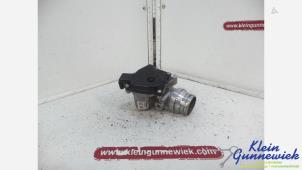 Gebruikte Gasklephuis Mercedes A-Klasse Prijs € 20,00 Margeregeling aangeboden door Klein Gunnewiek Autodemontage & Motorentechniek