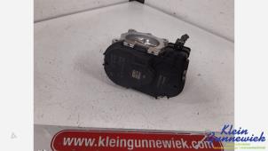 Gebruikte Gasklephuis Mercedes GLA Prijs € 35,00 Margeregeling aangeboden door Klein Gunnewiek Autodemontage & Motorentechniek