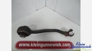Gebruikte Draagarm onder rechts-voor Mercedes C-Klasse Prijs € 45,00 Margeregeling aangeboden door Klein Gunnewiek Autodemontage & Motorentechniek