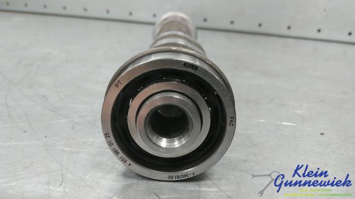 Nokkenas van een Mercedes GLA 2015